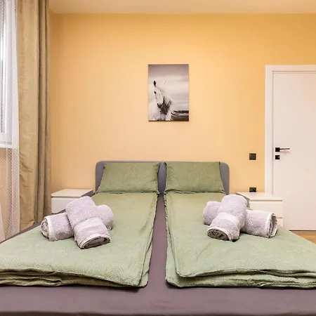 -city Haven Retreat- Elegant 2bd On Bulgaria Blv By Flat Mаnager Пловдив