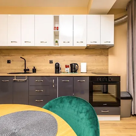-city Haven Retreat- Elegant 2bd On Bulgaria Blv By Flat Mаnager Apartamento *