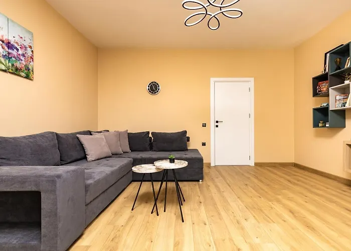-city Haven Retreat- Elegant 2bd On Bulgaria Blv By Flat Mаnager Apartment *
