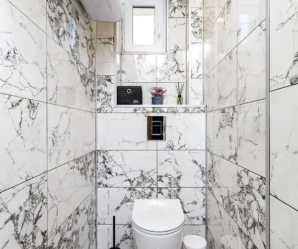 -city Haven Retreat- Elegant 2bd On Bulgaria Blv By Flat Mаnager Apartament Płowdiw